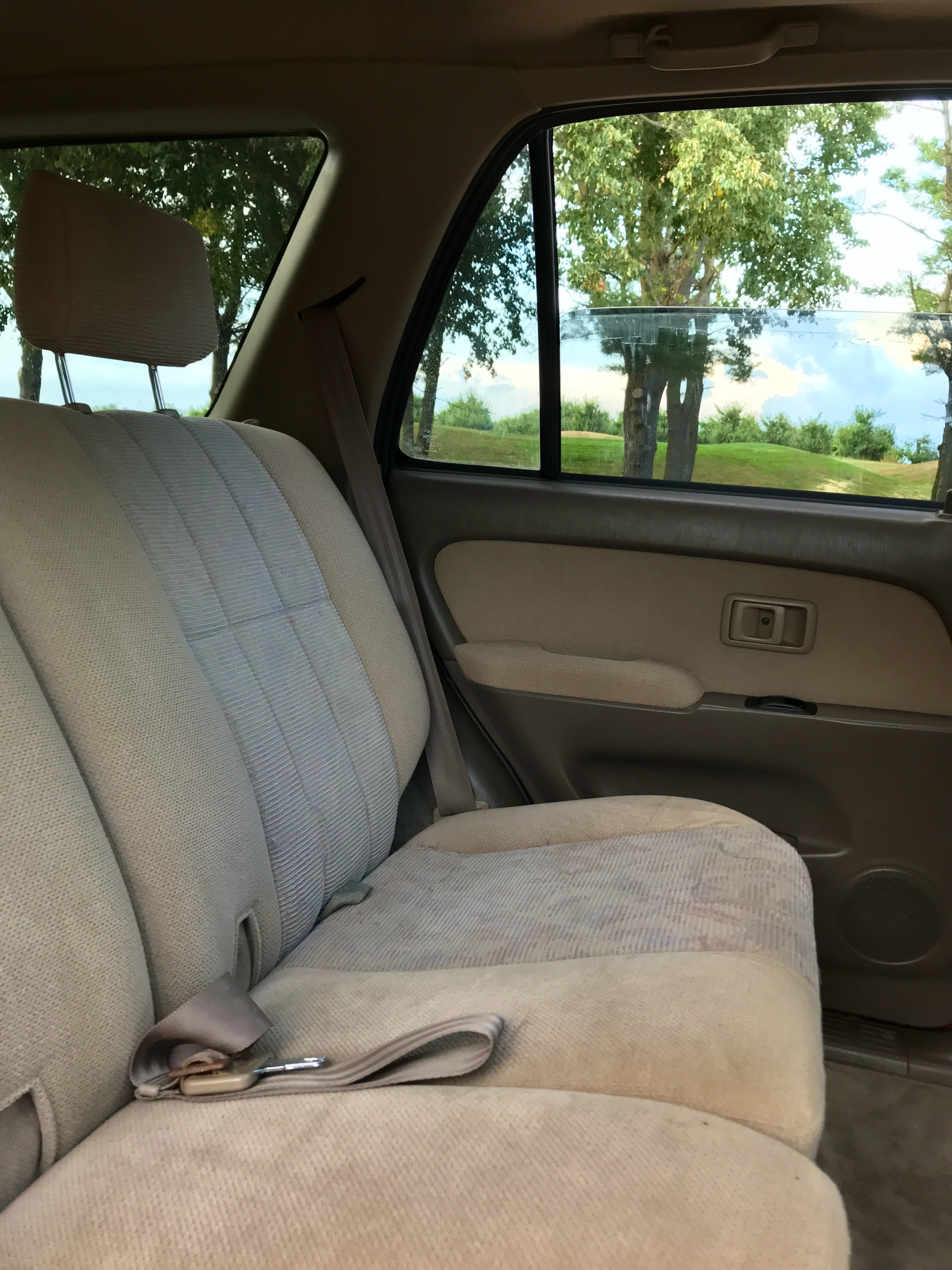 Go Motors Niantic, CT Purveyors of 3rd Generation Toyota 4Runners and other lengedary classics